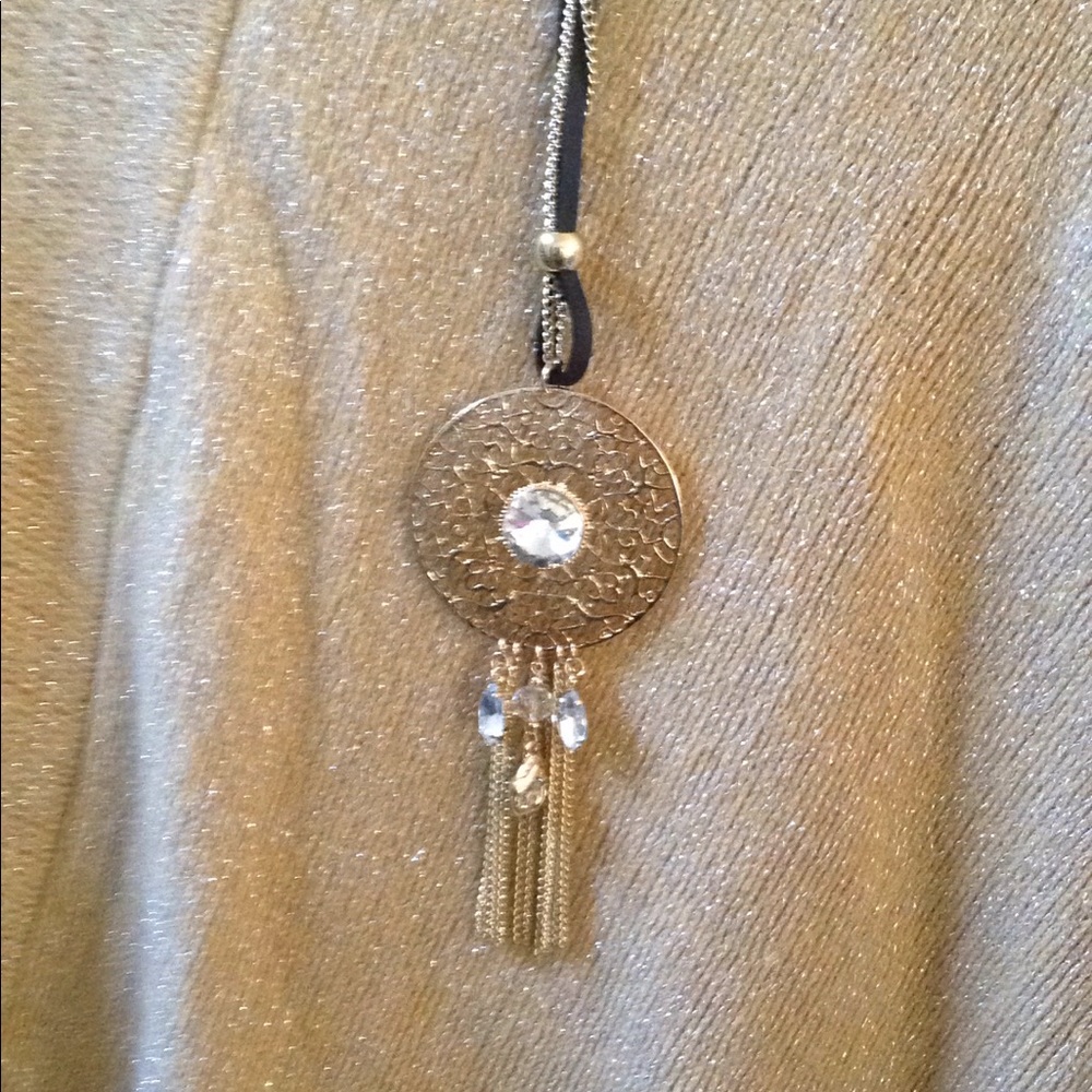 Beautiful gold round filigree necklace
